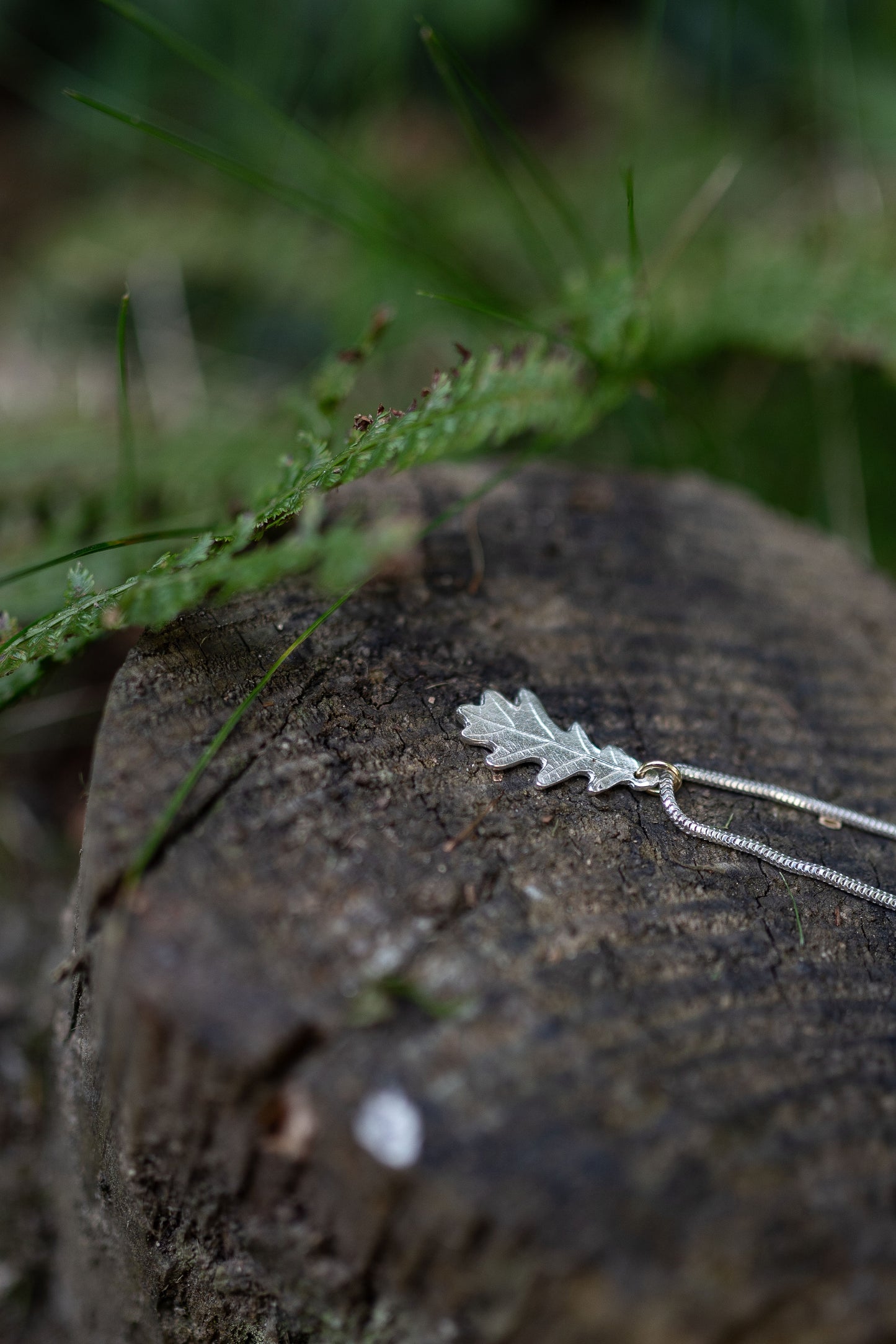 Oak leaf necklace with gold detail