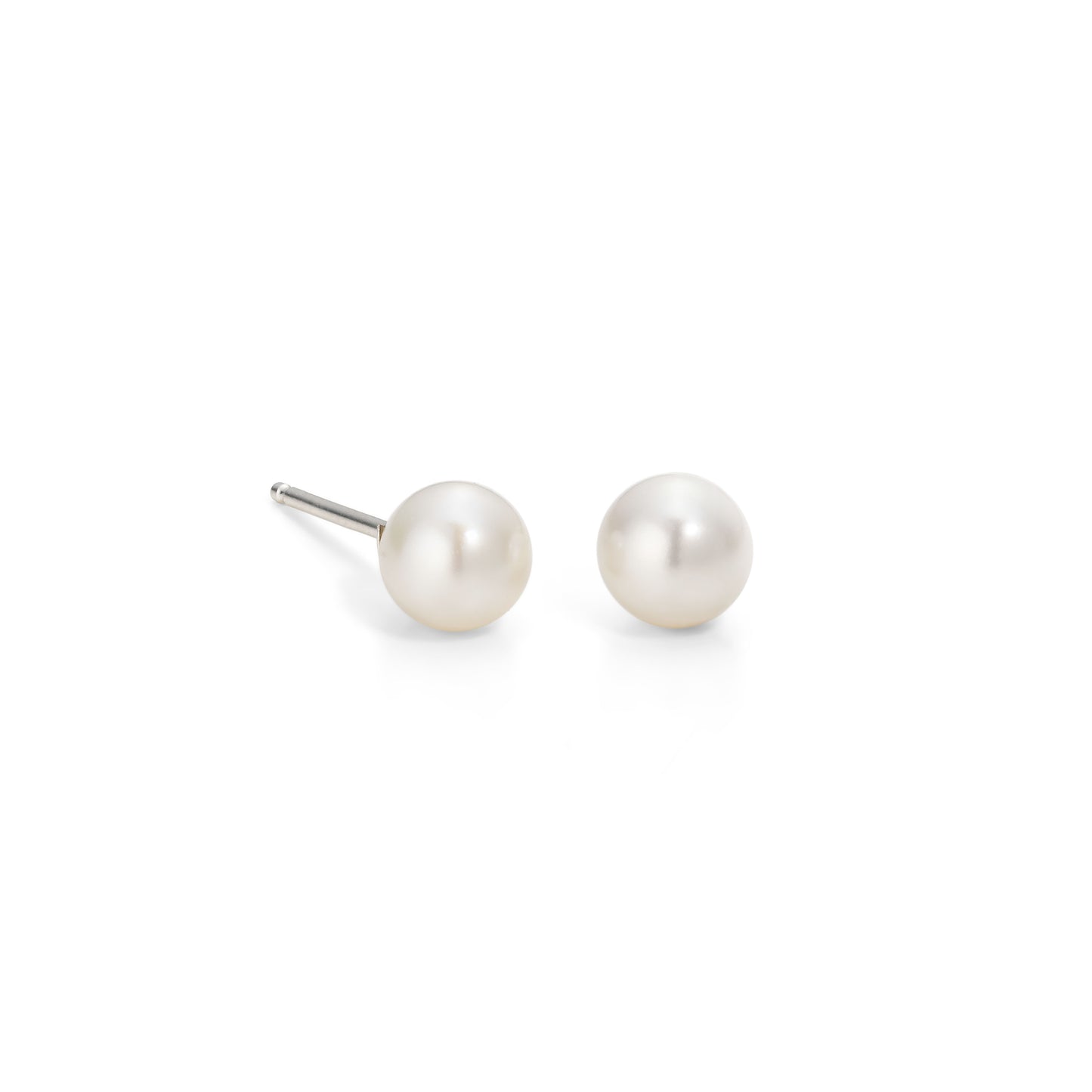 Tower of London Pearl studs Small