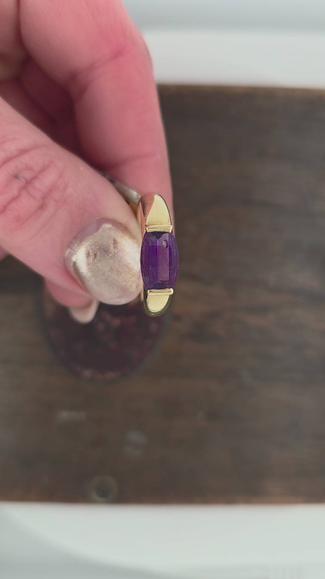 Load and play video in Gallery viewer, Amethyst Checkboard 18ct gold ring
