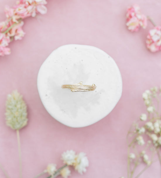 Load image into Gallery viewer, Oak twig 9ct gold (wedding band) - Bethan Jarvis Fingerprint Jewellery
