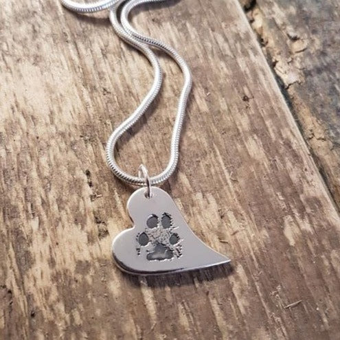 Load image into Gallery viewer, Medium Charm Necklace - Bethan Jarvis Fingerprint Jewellery
