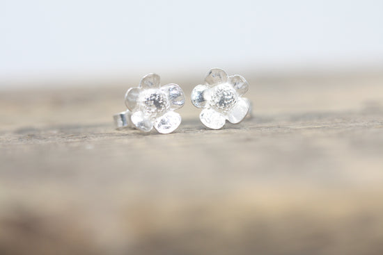 Load image into Gallery viewer, Buttercup earrings - small
